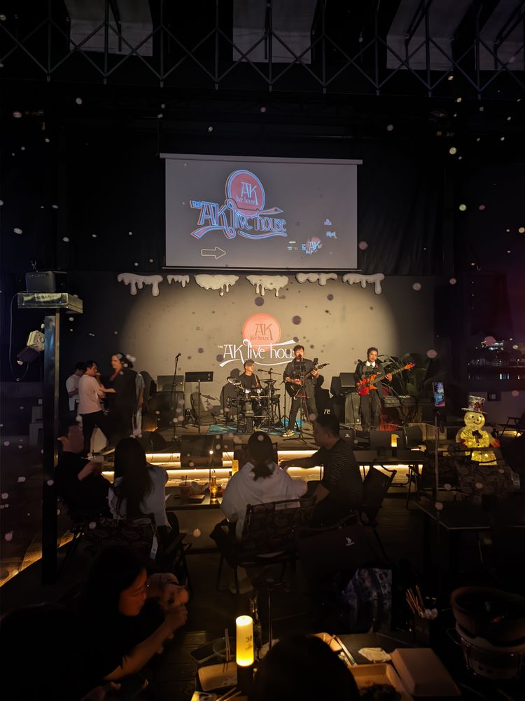 AK Live House 6