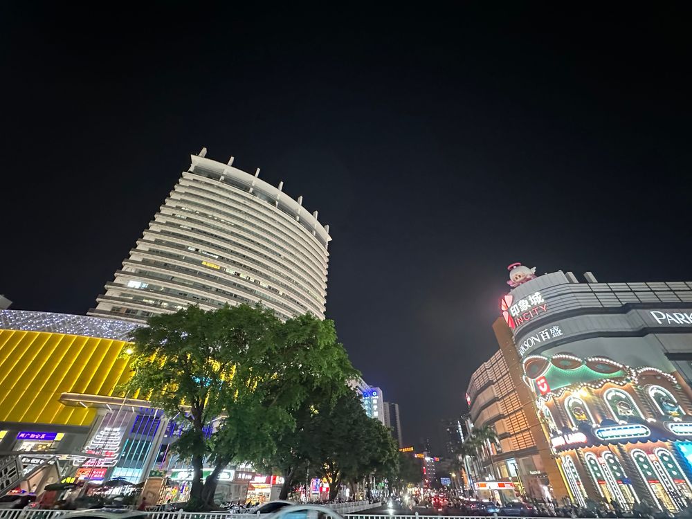 广西南宁线阵系统舞台乐队案例照片 2